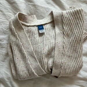 Old Navy Girl’s Cream Sweater